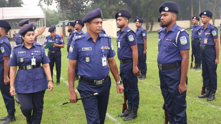 শেরপুরে জেলা পুলিশের মাস্টার প্যারেড অনুষ্ঠিত