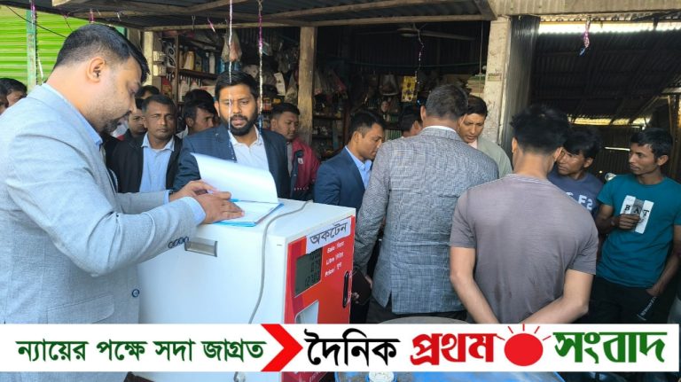 ডিমলায় অবৈধ মিনি পেট্রোল পাম্পের বিরুদ্ধে অভিযান, জরিমানা ও জ্বালানি জব্দ