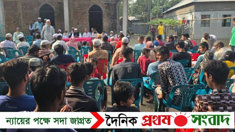 শেরপুরের লছমনপুরে দাঁড়িপাল্লা প্রতীকের প্রার্থী হাফেজ রাশেদুল ইসলামের উঠান বৈঠক