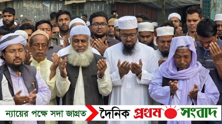 শেরপুরে শহীদ কামারুজ্জামানের কবর জিয়ারত করেন এমপি হাফেজ রাশেদুল ইসলাম